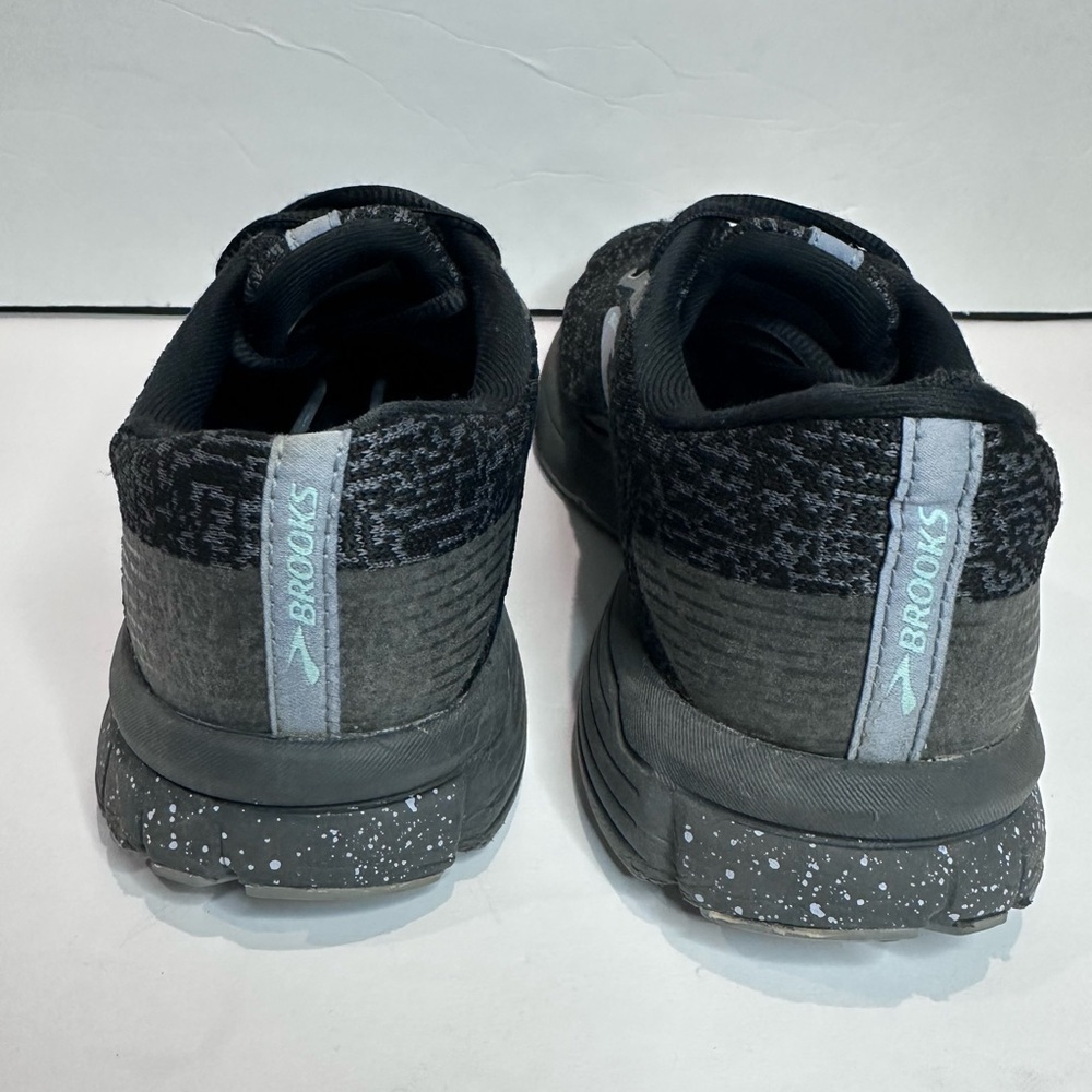 Women’s Brooks Black and Gray Running Shoes Sz.9.5 - Picture 4 of 8